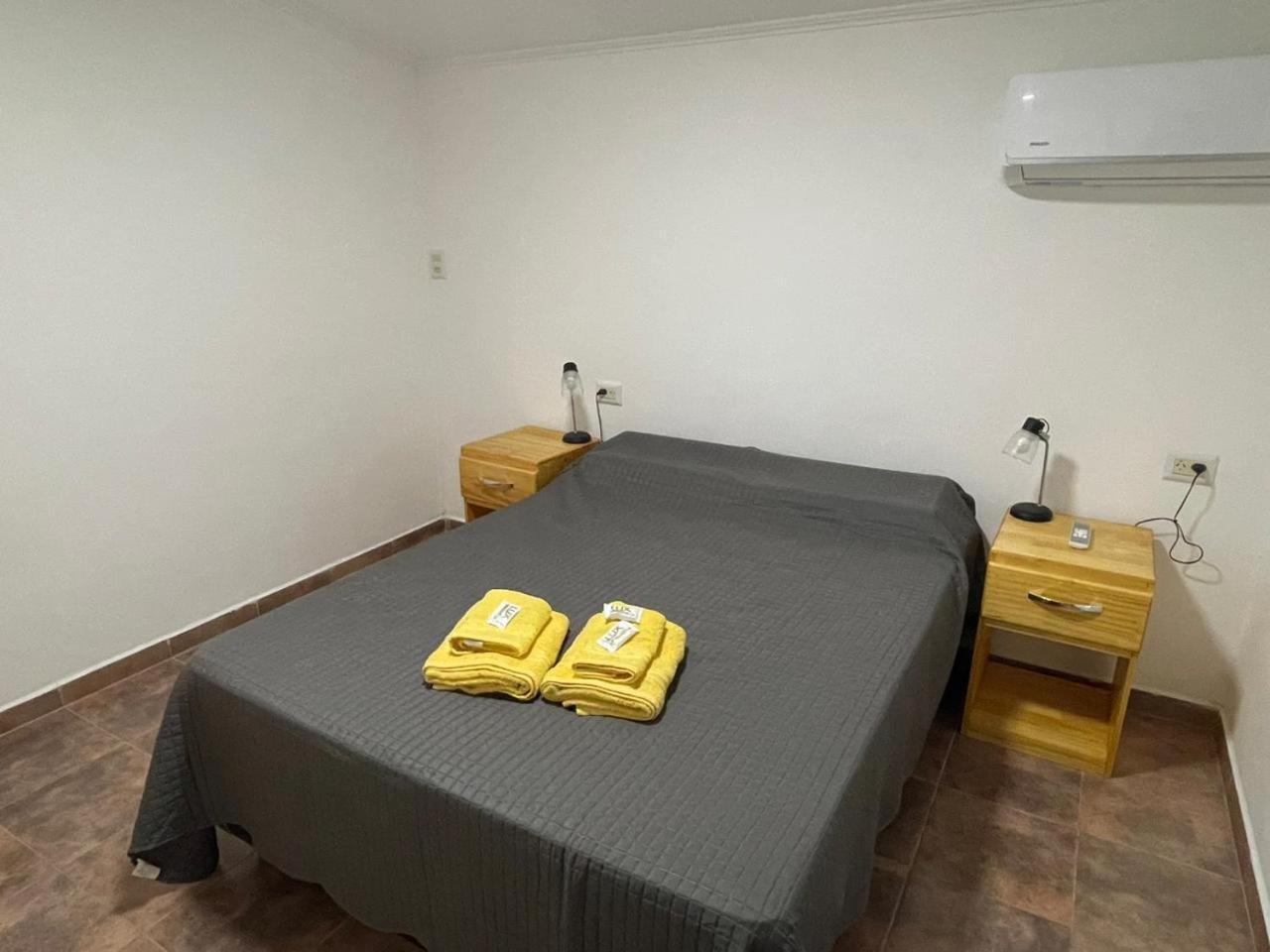 Apart Candioti Departamentos 伊瓜苏港 外观 照片